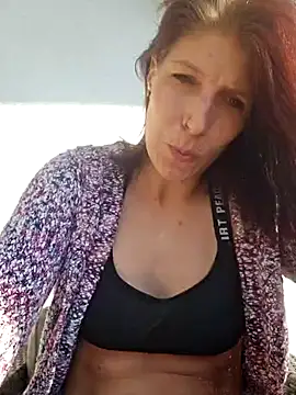 Snapshot of Lenchen_ chatting on March 8, 2025, 9:06 am Lenchen online show from March 8, 2025, 9:06 am