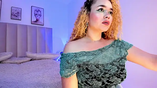 Snapshot of Sasha_belova chatting on March 17, 2025, 4:22 pm Sasha belova online show from March 17, 2025, 4:22 pm