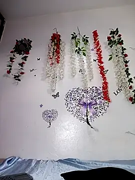 tiffany Bitch online show from September 14, 2025, 7:58 pm