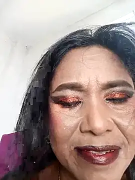 tiffany Bitch online show from October 8, 2025, 9:59 pm