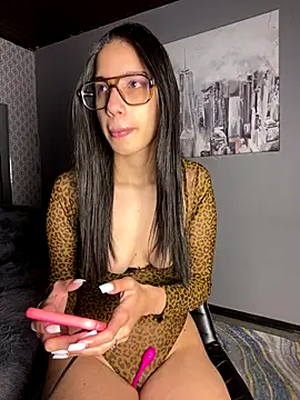 Snapshot of Praga_Pink chatting on December 15, 2025, 8:53 am Praga Pink online show from December 15, 2025, 8:53 am