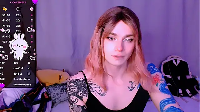 Alice Hells online show from April 21, 2026, 4:35 pm