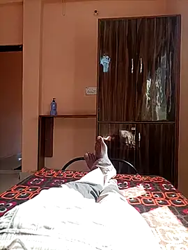 RRahullove69 online show from November 30, 2025, 8:04 am