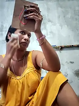 Hotty-dola online show from October 21, 2025, 4:45 am