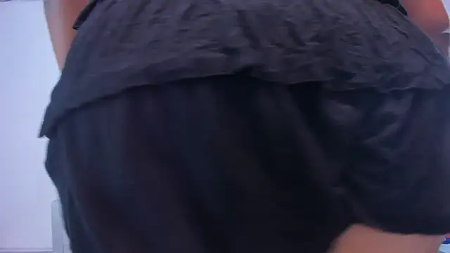 Snapshot of Tiffanymiller00 chatting on December 7, 2024, 1:46 pm Tiffanymiller00 online show from December 7, 2024, 1:46 pm