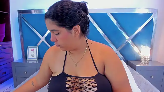 Snapshot of Tiffanymiller00 chatting on October 27, 2025, 12:50 pm Tiffanymiller00 online show from October 27, 2025, 12:50 pm