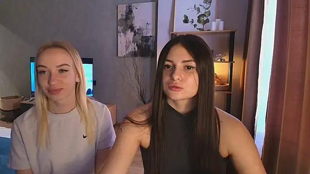 Snapshot of ShySonya chatting on November 23, 2025, 10:58 am ShySonya online show from November 23, 2025, 10:58 am