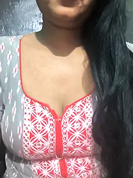 Snapshot of NEETU-89 chatting on December 14, 2025, 2:33 pm NEETU-89 online show from December 14, 2025, 2:33 pm