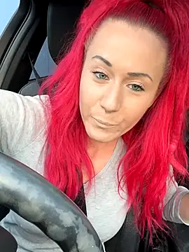 Snapshot of SweetSolez chatting on October 28, 2025, 4:06 pm SweetSolez online show from October 28, 2025, 4:06 pm