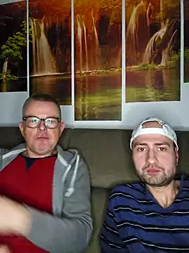 xxJANI2xx online show from January 7, 2025, 6:14 pm