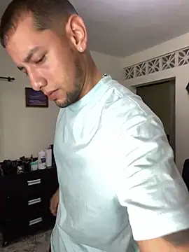 Snapshot of MrSoulMommy chatting on December 3, 2024, 5:48 am MrSoulMommy online show from December 3, 2024, 5:48 am