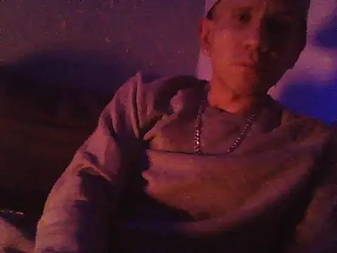 oiram27 online show from December 15, 2025, 7:14 am