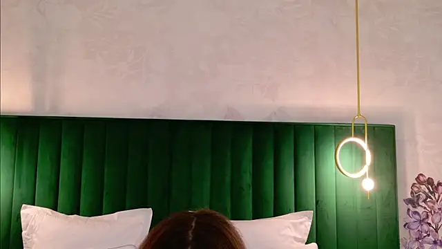 Snapshot of milaleoneli chatting on September 22, 2025, 3:07 pm milaleoneli online show from September 22, 2025, 3:07 pm