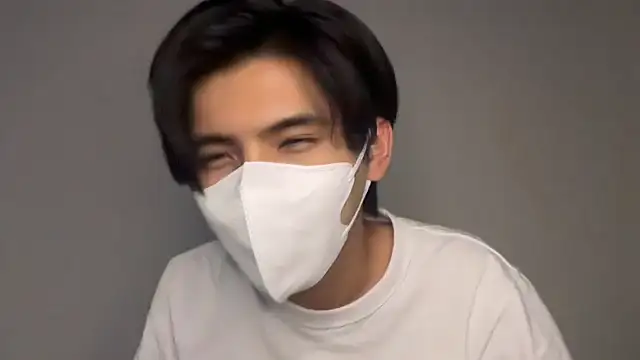 Lio kun online show from November 17, 2025, 3:05 pm