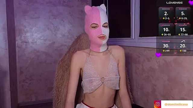 Snapshot of Domiiiniiicana chatting on November 21, 2025, 2:05 pm Domiiiniiicana online show from November 21, 2025, 2:05 pm