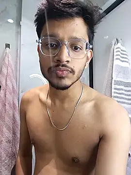 Snapshot of skinnyyyyyyyyy chatting on December 20, 2025, 5:10 am skinnyyyyyyyyy online show from December 20, 2025, 5:10 am