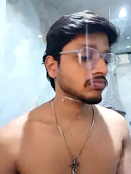 skinnyyyyyyyyy online show from March 9, 2026, 4:27 am