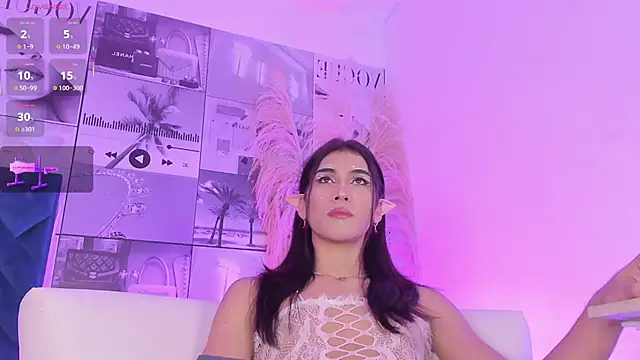 Snapshot of MiaCavallii_ chatting on November 6, 2025, 4:27 am MiaCavallii online show from November 6, 2025, 4:27 am