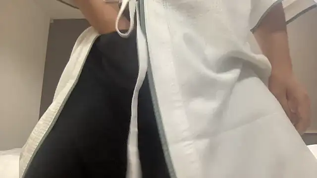 SzkzLing online show from February 19, 2026, 7:22 pm