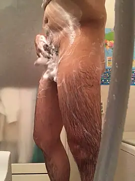 SzkzLing online show from October 6, 2025, 5:02 pm