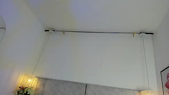 Snapshot of naomiii__ chatting on November 28, 2025, 11:43 am naomiii online show from November 28, 2025, 11:43 am