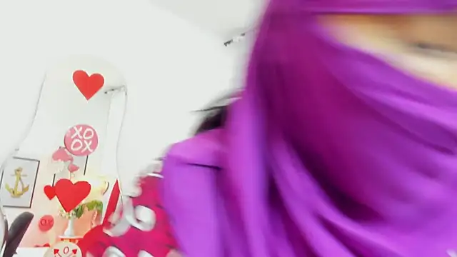 Snapshot of naomiii__ chatting on February 17, 2026, 11:51 am naomiii online show from February 17, 2026, 11:51 am