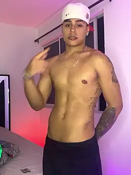 SantiagoReyesFtt online show from December 7, 2024, 4:15 am