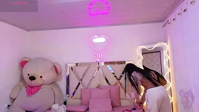 Jazmin tay online show from November 29, 2025, 12:05 pm