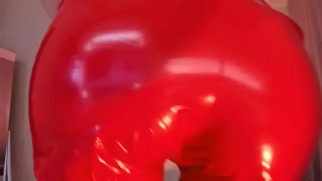 Dora Marcelli online show from September 18, 2025, 6:49 am