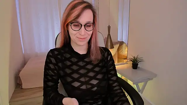 Dora Marcelli online show from January 22, 2025, 6:42 am