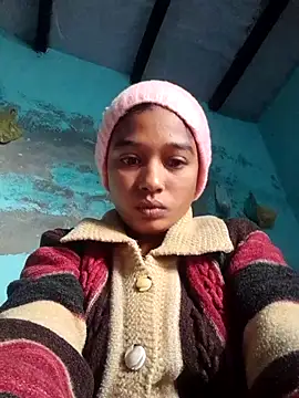 Surajpuja79 online show from December 4, 2025, 2:43 am