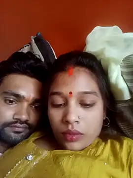 Surajpuja79 online show from April 3, 2026, 8:54 am