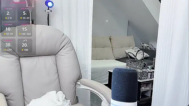 yoyo520- online show from March 15, 2025, 8:54 pm