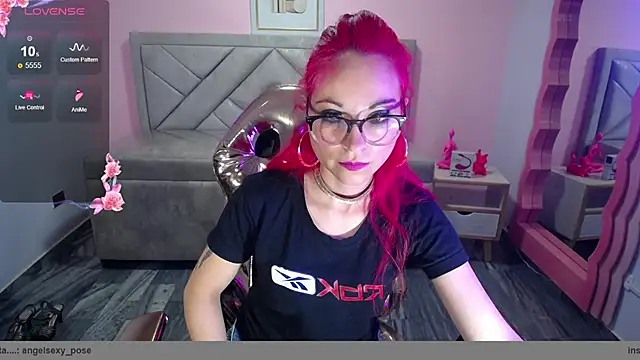 abril ch  online show from November 29, 2025, 10:48 am