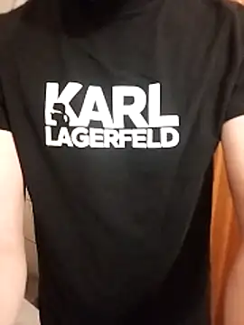 Snapshot of hoot_denis28 chatting on December 31, 2024, 10:34 pm hoot denis28 online show from December 31, 2024, 10:34 pm