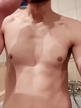 Snapshot of hoot_denis28 chatting on January 11, 2025, 9:47 am hoot denis28 online show from January 11, 2025, 9:47 am