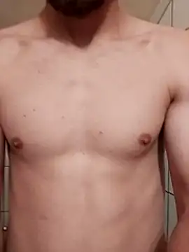 Snapshot of hoot_denis28 chatting on December 28, 2024, 1:29 am hoot denis28 online show from December 28, 2024, 1:29 am