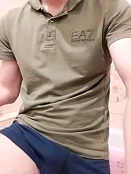 Snapshot of hoot_denis28 chatting on March 9, 2025, 6:32 pm hoot denis28 online show from March 9, 2025, 6:32 pm