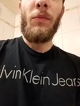 Snapshot of hoot_denis28 chatting on February 8, 2025, 6:01 pm hoot denis28 online show from February 8, 2025, 6:01 pm