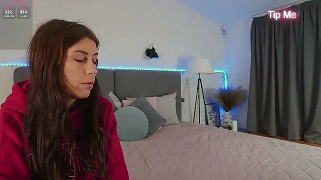 Hailey Green online show from April 12, 2026, 9:18 pm