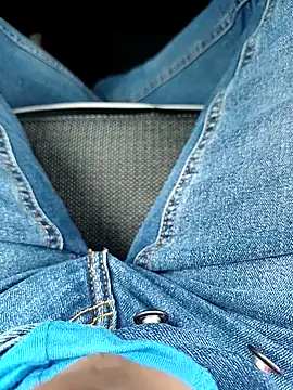 ManuRod1981 online show from December 5, 2025, 2:15 pm