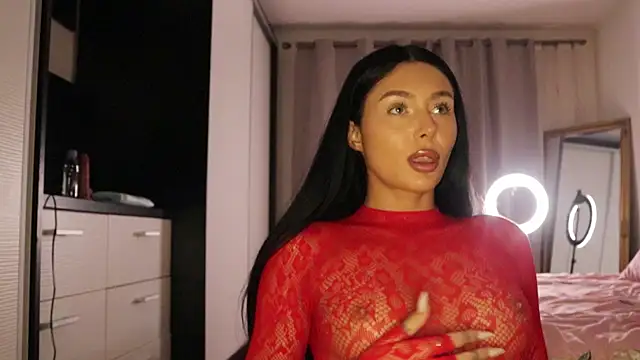 IvyKaelani online show from April 4, 2026, 5:41 pm