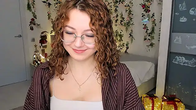 Snapshot of SereneFlame chatting on December 14, 2025, 10:10 am SereneFlame online show from December 14, 2025, 10:10 am