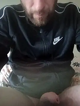 maccdaddy87 online show from May 24, 2026, 1:44 pm