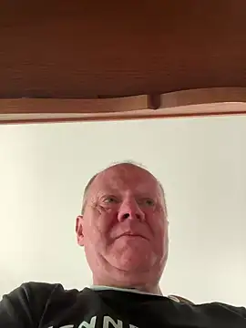 Snapshot of masterjerseyjoe chatting on March 5, 2025, 6:01 pm masterjerseyjoe online show from March 5, 2025, 6:01 pm