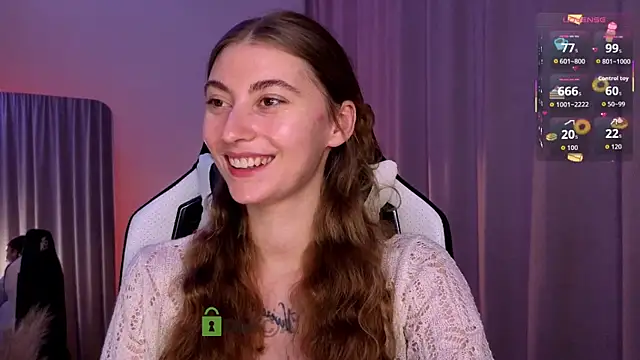 Snapshot of lady_curls chatting on November 30, 2025, 11:16 pm lady curls online show from November 30, 2025, 11:16 pm