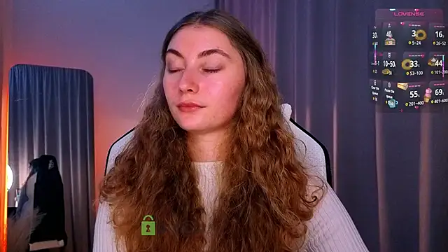 Snapshot of lady_curls chatting on November 19, 2025, 9:48 pm lady curls online show from November 19, 2025, 9:48 pm