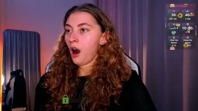 Snapshot of lady_curls chatting on November 8, 2025, 11:08 pm lady curls online show from November 8, 2025, 11:08 pm