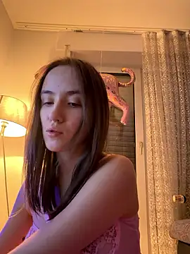 EmilyWi  online show from January 18, 2026, 7:06 pm