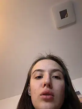 EmilyWi  online show from March 26, 2026, 10:07 pm